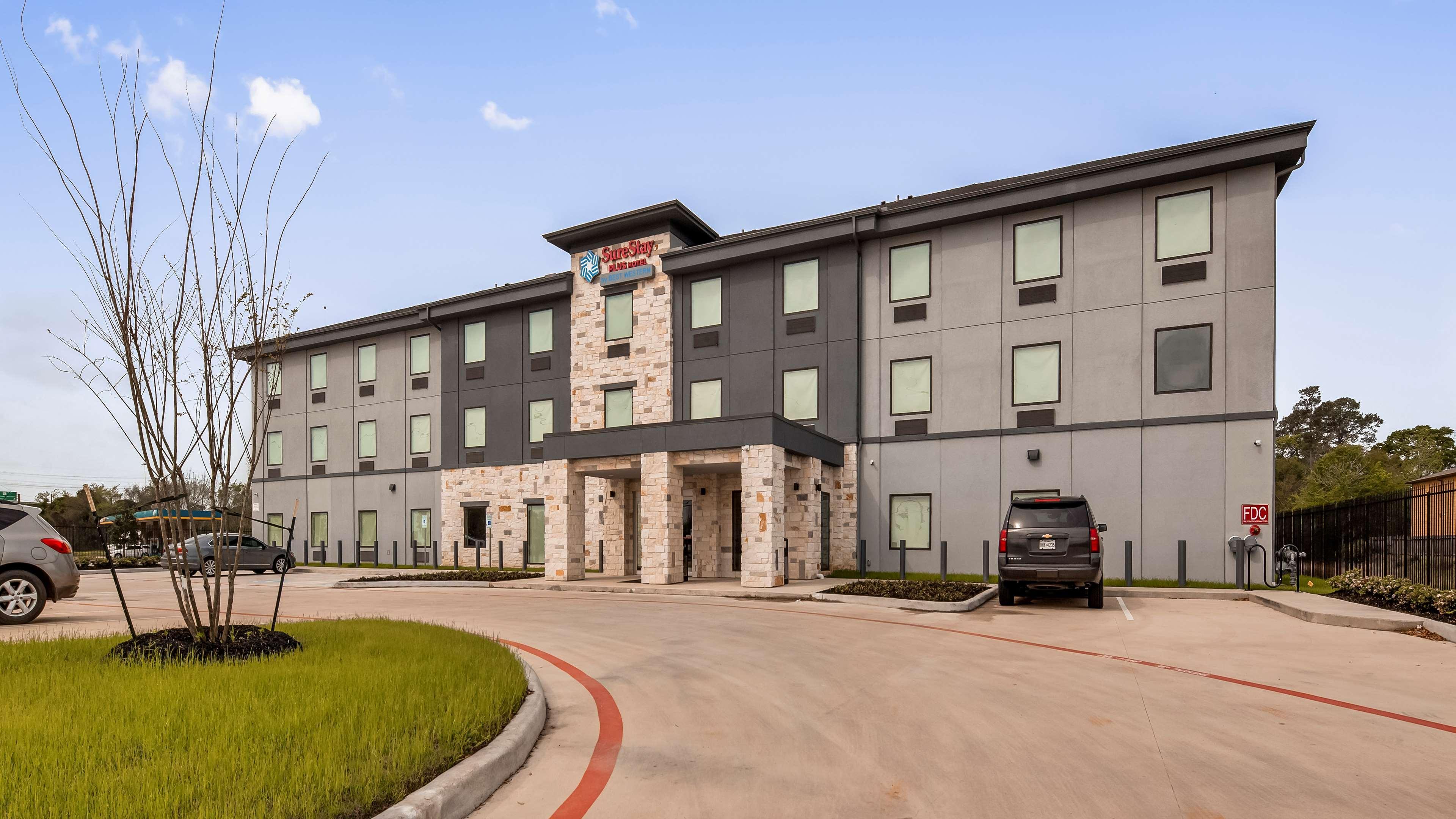 Surestay Plus Hotel By Best Western Humble Exterior photo